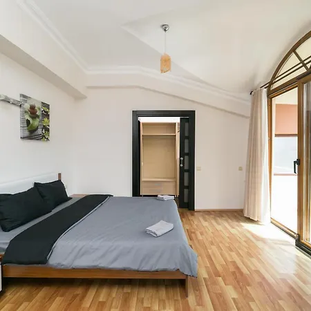 Kemer'De Korunakli, Bahceli Ve Oezel Havuzlu Villa Vilă *