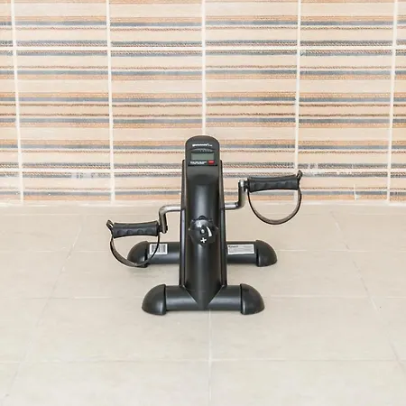 Kemer'De Korunakli, Bahceli Ve Oezel Havuzlu Villa Kemer